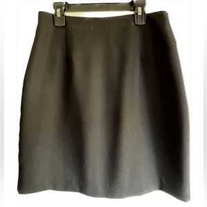 PJLA Sportswear black polyester skirt size 10.